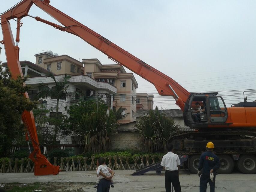 挖掘機(jī)拆樓臂，挖掘機(jī)拆樓臂廠家，挖掘機(jī)改裝拆樓臂